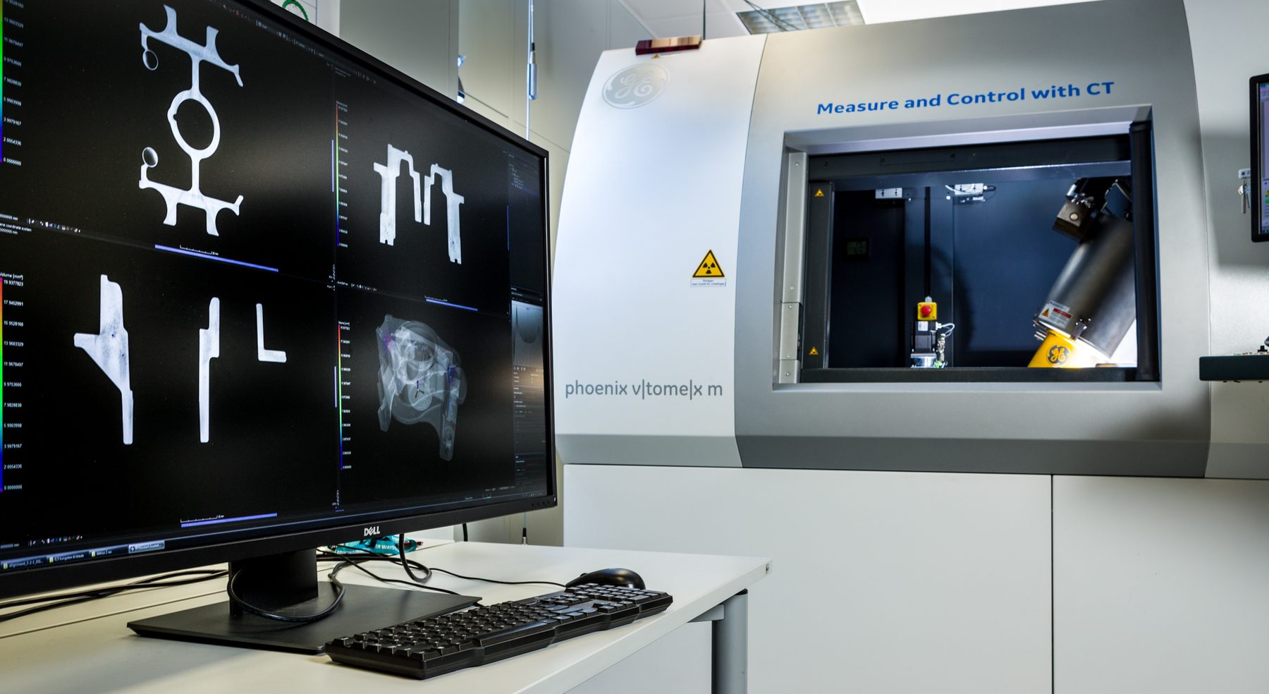 CT-Arbeitsplatz mit phoenix v|tome|x m